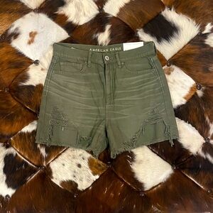 American Eagle Highest Rise Mom Short